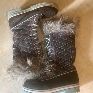 Gorgeous Justice knee-high snow boots